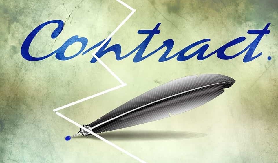 "расторжения контракта"